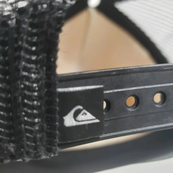 Quicksilver Aloha Hawaii White/Black Mesh,Snapback Mens Trucker Hat. - Picture 7 of 7